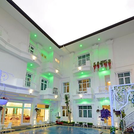 Sahira Butik Pakuan Syariah Hotel Bogor Exterior foto